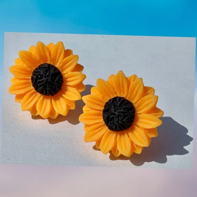 Stand-Out Sunflower Earrings